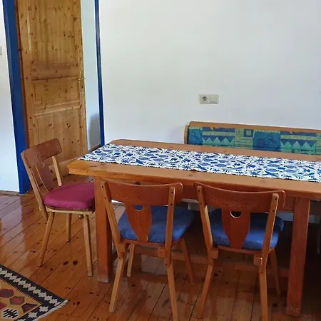 Gut Seebacher 아파트